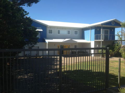 Century 21 SouthCoast: Moana Blue - Accommodation Broome 89