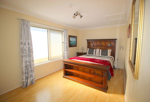 Christies Cottage For Holidays And Relocations. - Accommodation Broome 20