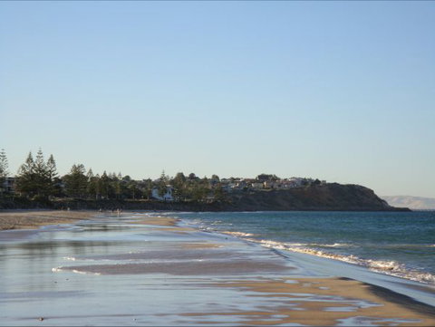 Christies Cottage For Holidays And Relocations. - Accommodation Broome 27