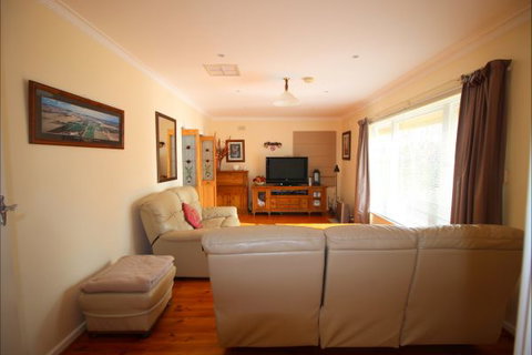 Christies Cottage For Holidays And Relocations. - Accommodation Broome 16