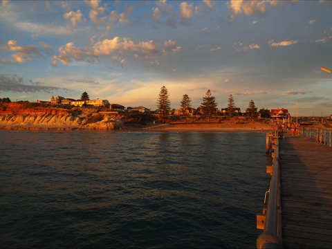 Christies Cottage For Holidays And Relocations. - Accommodation Broome 19