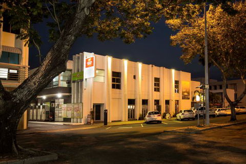 The Cavenagh - Accommodation Broome 8