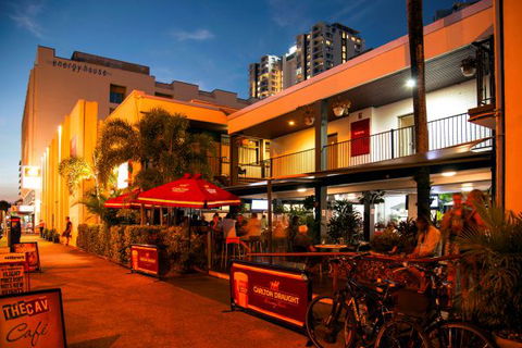 The Cavenagh - Accommodation Broome 9