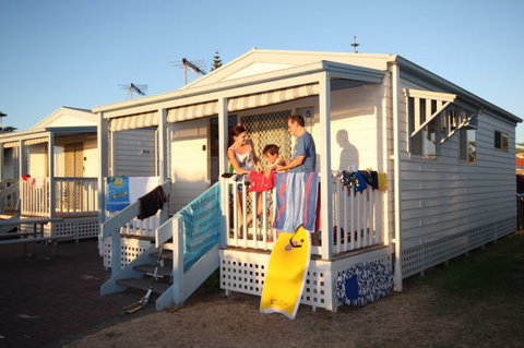 Christies Beach Tourist Park - Accommodation Broome 0