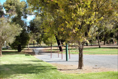 Shamore Apartments - Walnut - Accommodation Broome 5