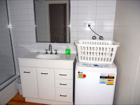 Shamore Apartments - Walnut - Accommodation Broome 9