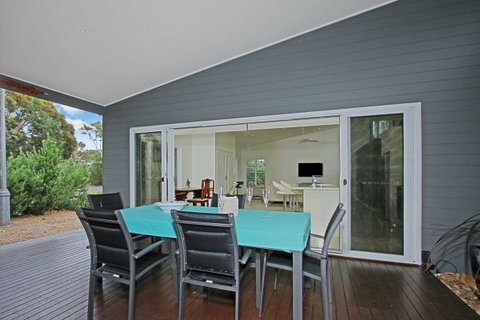 Poolside - Accommodation Broome 5