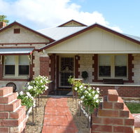 Two Cow Cottage Bed and Breakfast - Accommodation Broome