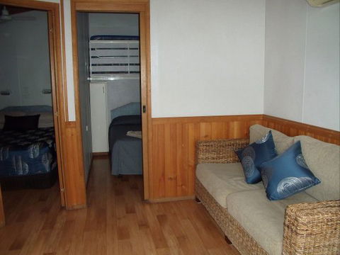 Elliston Waterloo Bay Tourist Park - Accommodation Broome 7