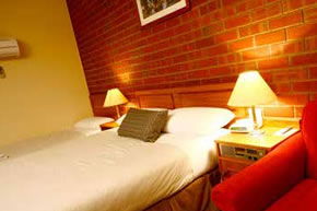 Best Western Burke And Wills Motor Inn - Accommodation Broome 0