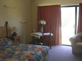 Three States Motel - Accommodation Broome 0