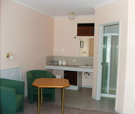 Lazy River Motor Inn - Accommodation Broome 1