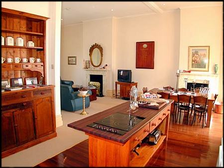 Fire Station Inn - Accommodation Broome 2