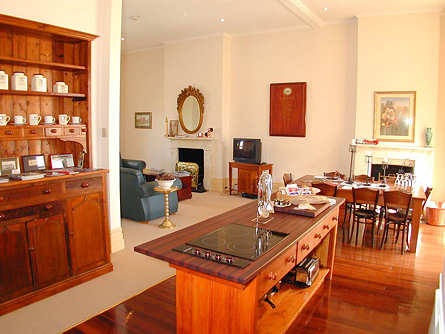 Fire Station Inn - Accommodation Broome 5