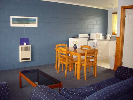 Castaway Holiday Apartments - Accommodation Broome 2