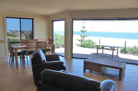 Cliff House Beachfront Villas - Accommodation Broome 1