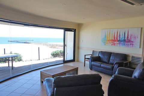 Cliff House Beachfront Villas - Accommodation Broome 2