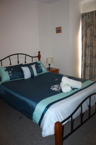 Robe Dolphin Court Apartments - Accommodation Broome 2