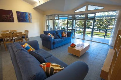 Port Lincoln Foreshore Apartments - Accommodation Broome 3