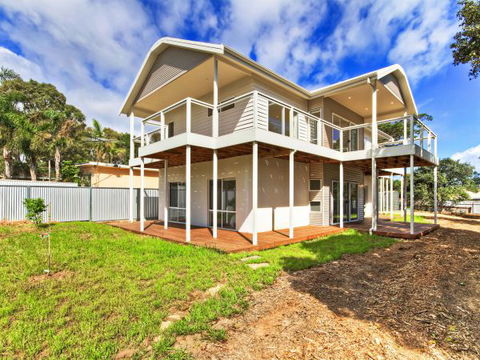 Century 21 Southcoast: White Cedars - Accommodation Broome 0