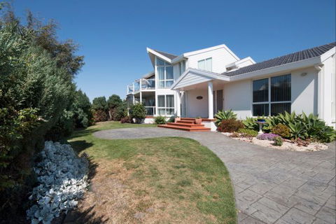 Ocean Manor Bed And Breakfast - Accommodation Broome 8