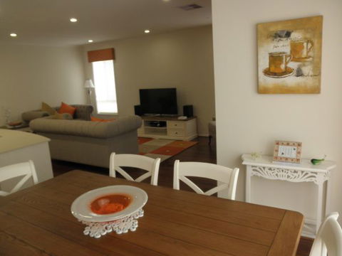 C&C's Bed And Breakfast - Accommodation Broome 8