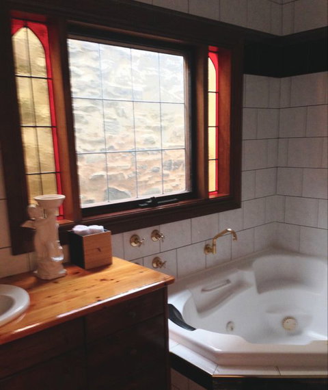 Gasworks Cottages Strathalbyn - Accommodation Broome 10