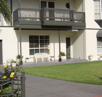 Glenelg Sea-Breeze BB - Accommodation Broome
