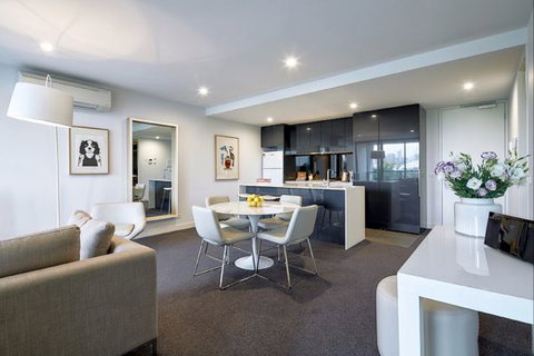 381 Cremorne - Accommodation Broome 1