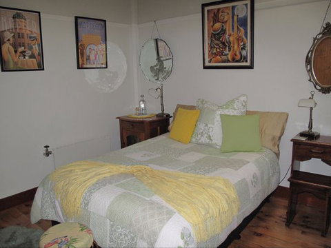 B&B Wodonga - Art Deco Accommodation - Accommodation Broome 3