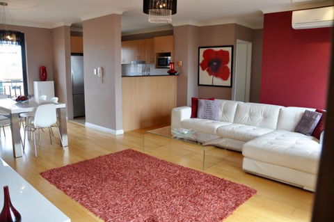 Best Apartment In The Heart Of Sydney’s Little Italy - Accommodation Broome 0