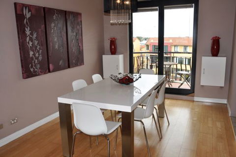 Best Apartment In The Heart Of Sydney’s Little Italy - Accommodation Broome 3