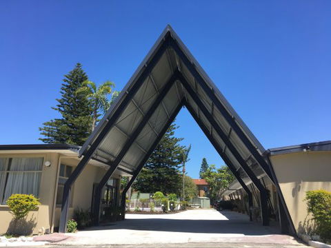 Belmont Palms Motel - Accommodation Broome 0