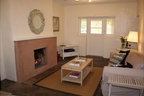 Hughes Park Cottage & Weddings - Accommodation Broome 3