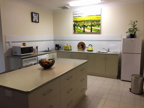 Lyreen's Apartment Bed And Breakfast - Accommodation Broome 5