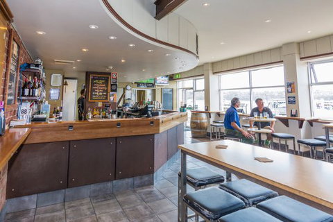 Merimbula Hotel - Accommodation Broome 1