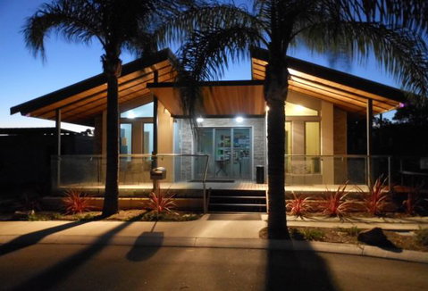 Midland Tourist Park - Accommodation Broome 0