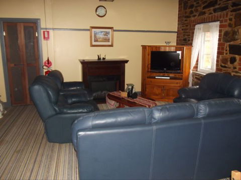 Olive Grove Retreat - Accommodation Broome 2