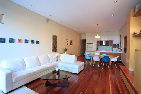 Queens Park Beach House - Accommodation Broome 1