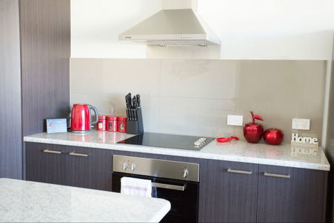 RED FIN Part Of BLUE FIN HOLIDAY HOMES - Accommodation Broome 9