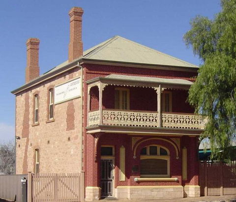 Savings Bank Of South Australia - Old Quorn Branch - Accommodation Broome 0