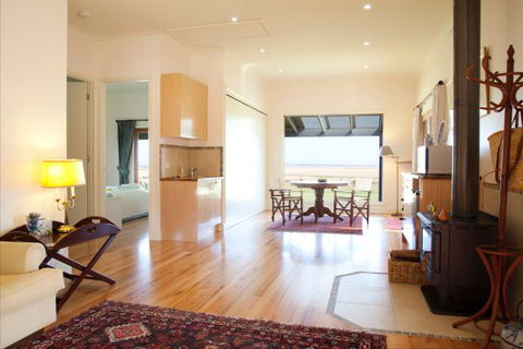 Sanctuary@Waratah - Accommodation Broome 2