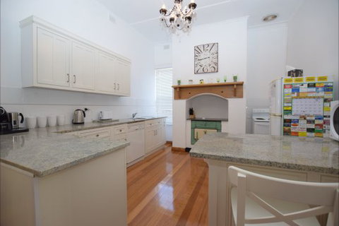 The Provincial Bed & Breakfast - Accommodation Broome 1
