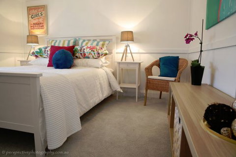 The Sampson - Orange - Accommodation Broome 2
