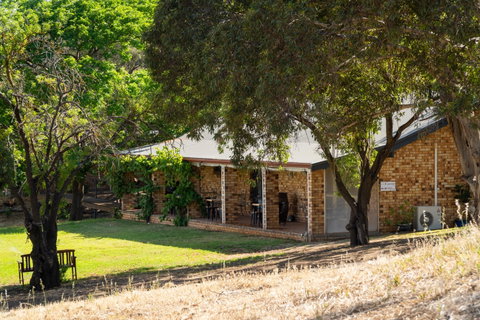 Blickinstal Barossa Valley Retreat - Accommodation Broome 5