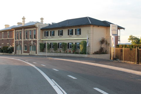 Coach House Launceston - Accommodation Broome 0