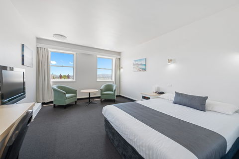 Coach House Launceston - Accommodation Broome 3