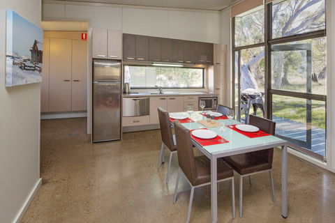 Ecocrackenback - Accommodation Broome 6
