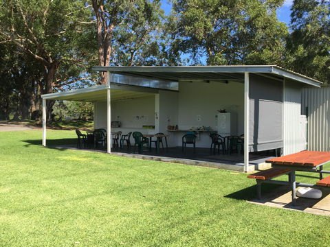 Emerald Tiki Village Caravan Park - Accommodation Broome 1