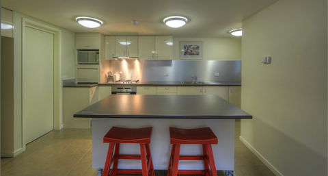 Golden Eagle 2 - Accommodation Broome 4